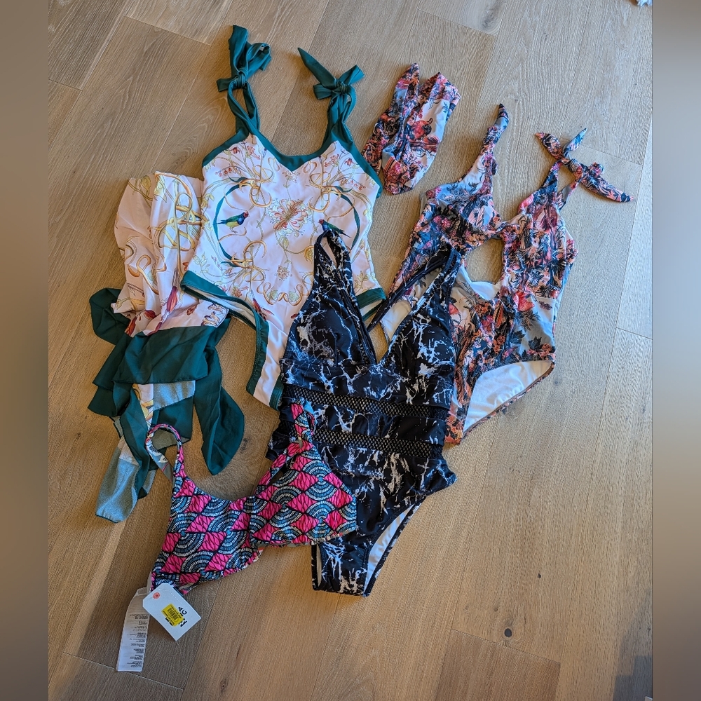 NEW Swimsuit Bundle (6)